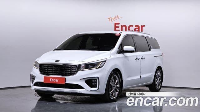 Kia The New Carnival — 1