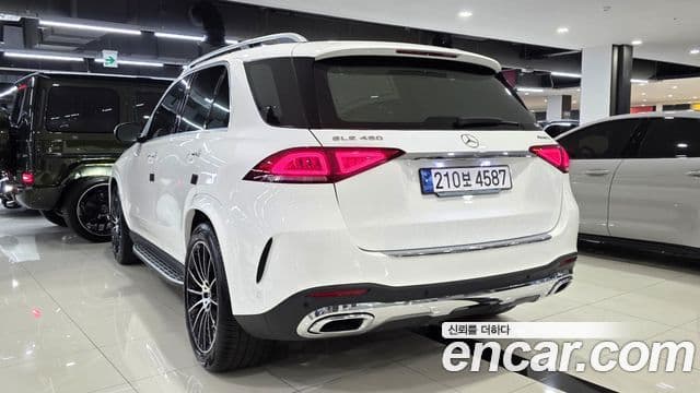 Mercedes-Benz GLE-Class W167 4