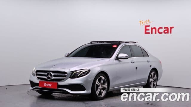 Mercedes-Benz E-Class W213 1
