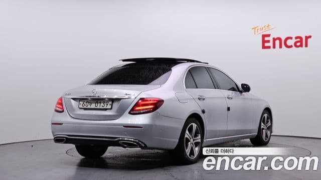 Mercedes-Benz E-Class W213 2
