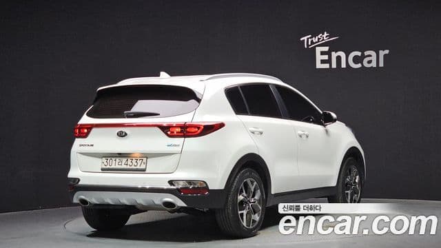 Kia Sportage The Bold 2