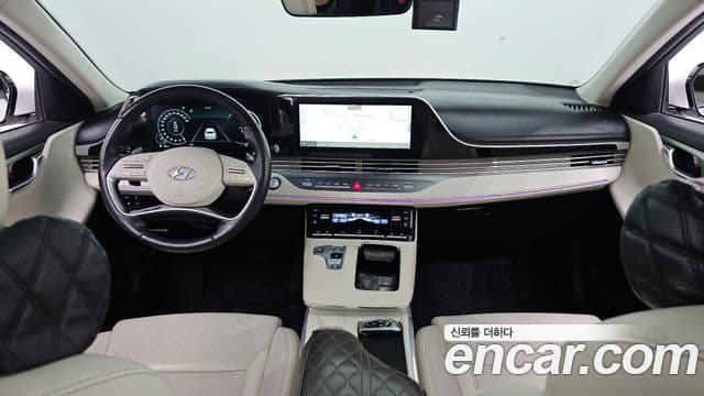 Hyundai The New Grandeur IG Hybrid 4