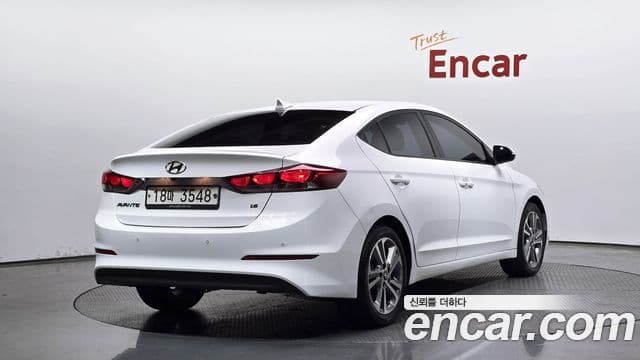 Hyundai Avante AD 2