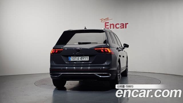 Volkswagen Tiguan 2nd Gen 4