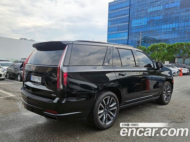 Cadillac Escalade 5th Gen 3