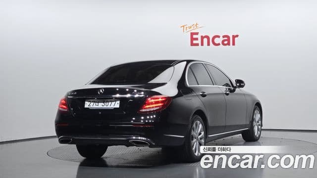 Mercedes-Benz E-Class W213 2