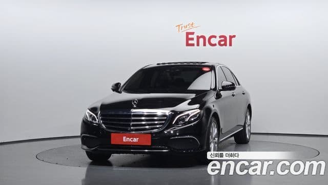 Mercedes-Benz E-Class W213 3