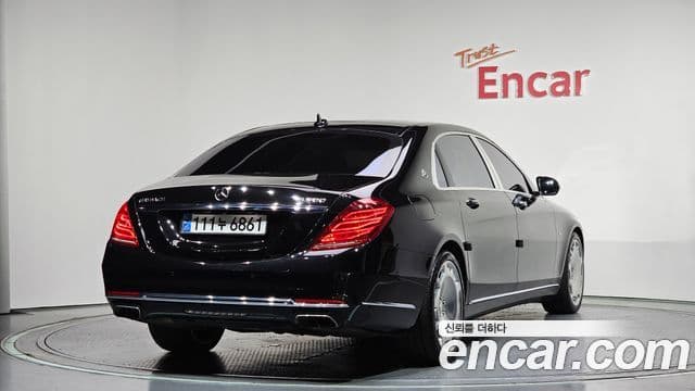 Mercedes-Benz S-Class W222 2