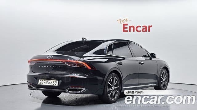 Hyundai The New Grandeur IG 2