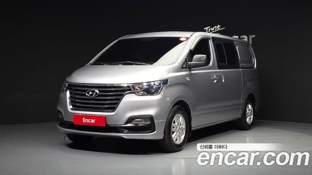 Hyundai The New Grand Starex 1