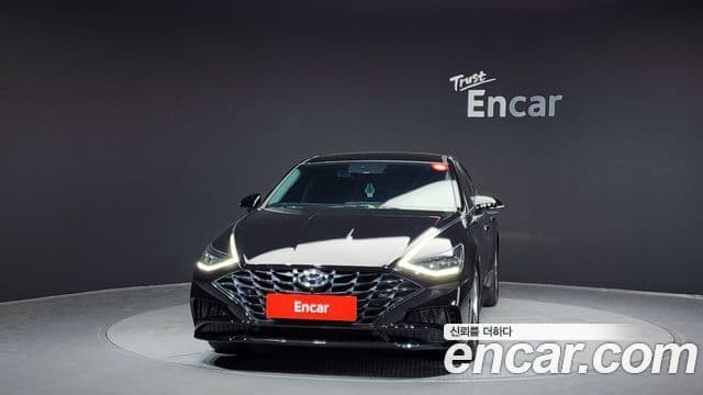 Hyundai Sonata (DN8) 2