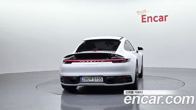 Porsche 911 (992) 4