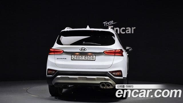 Hyundai Santa Fe TM 4