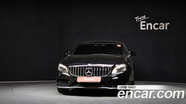 Mercedes-Benz CLS-Class W218 3