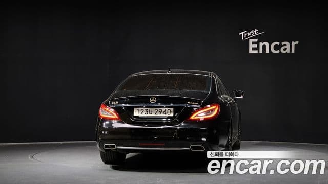 Mercedes-Benz CLS-Class W218 4