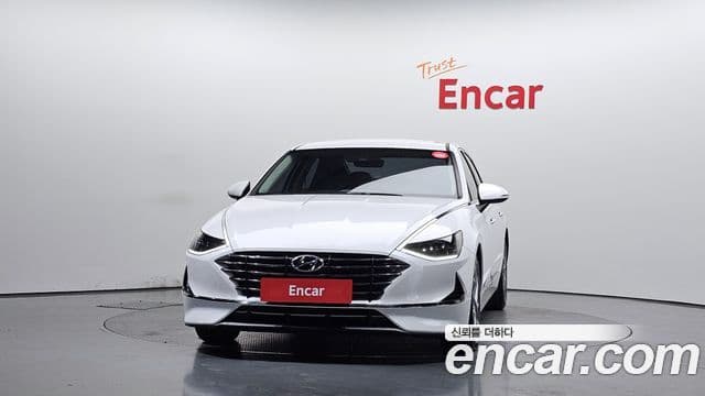 Hyundai Sonata (DN8) 2