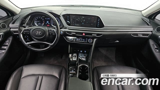 Hyundai Sonata (DN8) 4