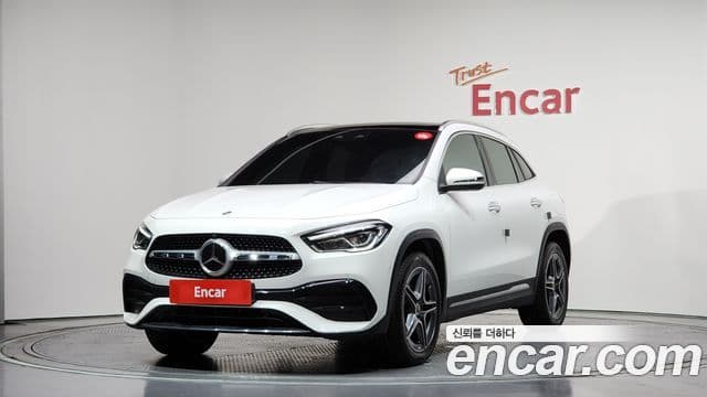 Mercedes-Benz GLA-Class H247 1
