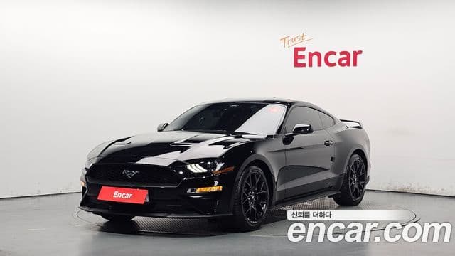 Ford Mustang 1