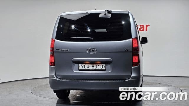 Hyundai The New Grand Starex 4
