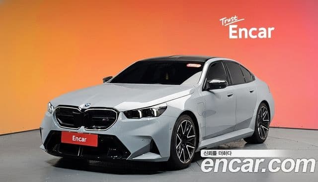 BMW M5 (G90) — 1