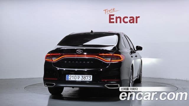 Hyundai Grandeur IG 3