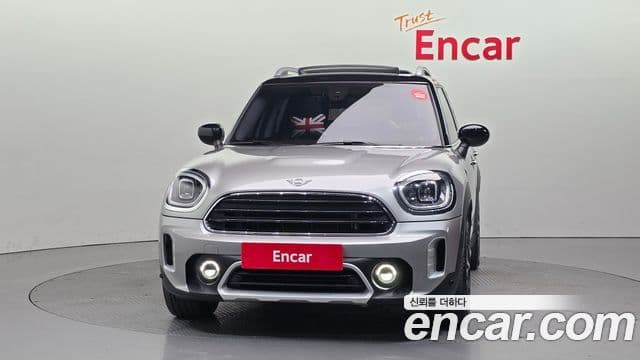 MINI Cooper Countryman 2