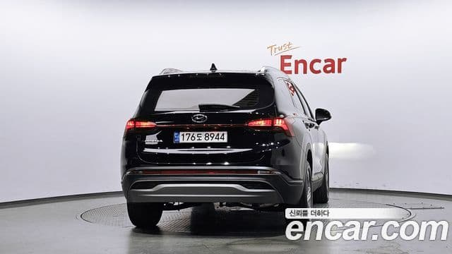 Hyundai The New Santa Fe 4