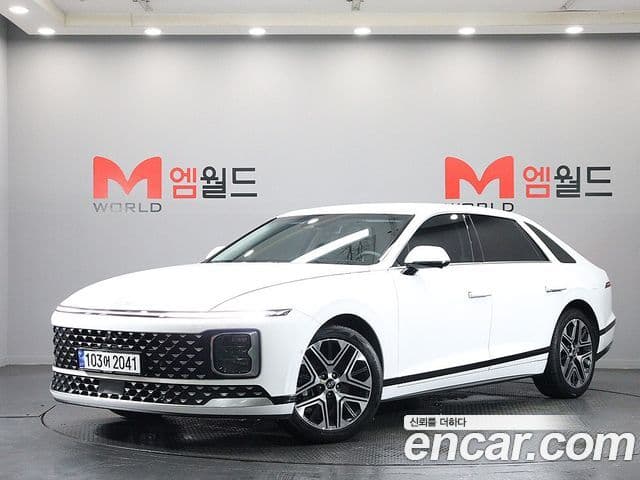 Hyundai Grandeur (GN7) 1