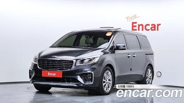 Kia The New Carnival — 1