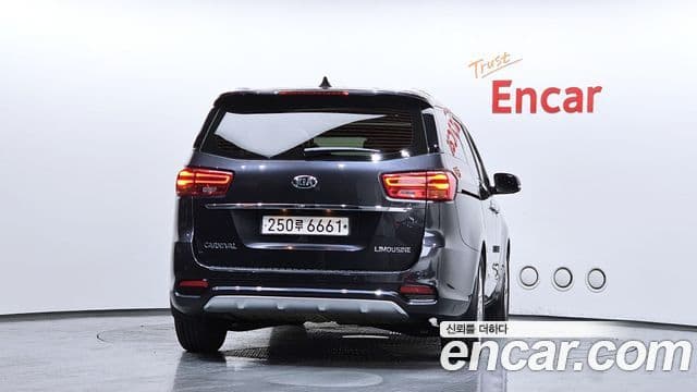 Kia The New Carnival 3
