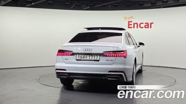 Audi A6 (C8) 3
