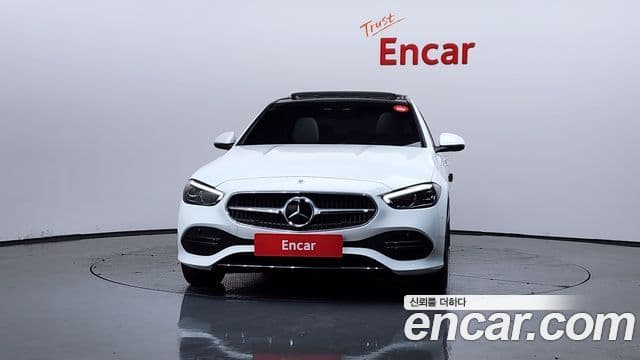 Mercedes-Benz C-Class W206 3