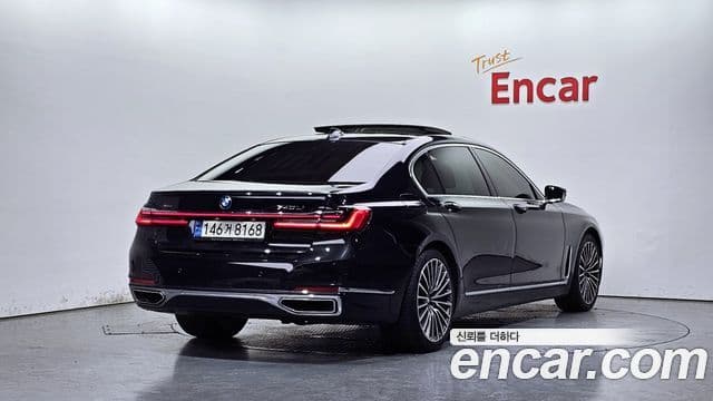 BMW 7 Series (G11) 2