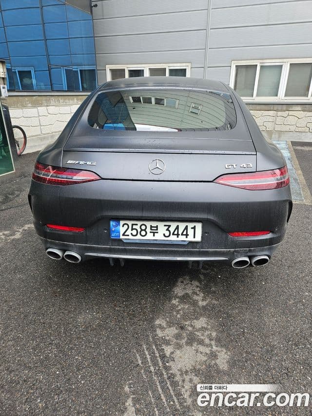 Mercedes-Benz AMG GT 4