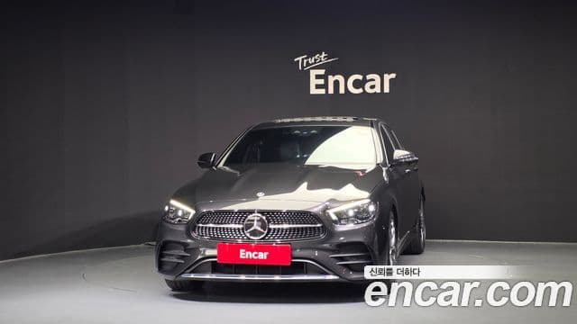 Mercedes-Benz E-Class W213 3