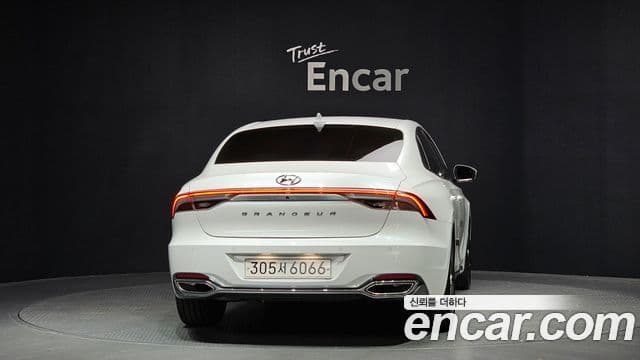 Hyundai The New Grandeur IG 4