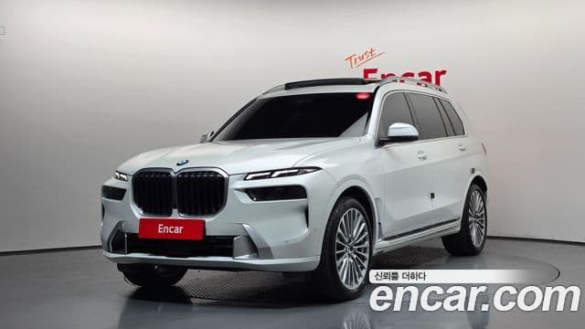 BMW X7 (G07) 1