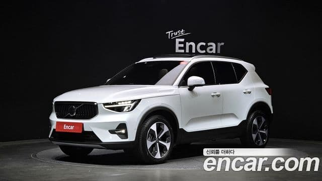 Volvo XC40 1