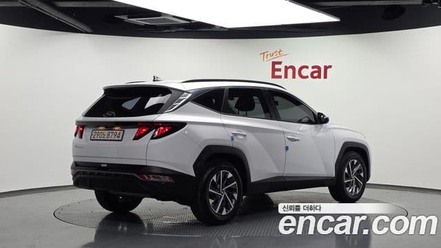 Hyundai Tucson (NX4) 2