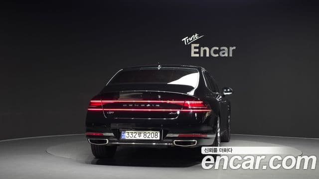 Genesis G90 (RS4) 3