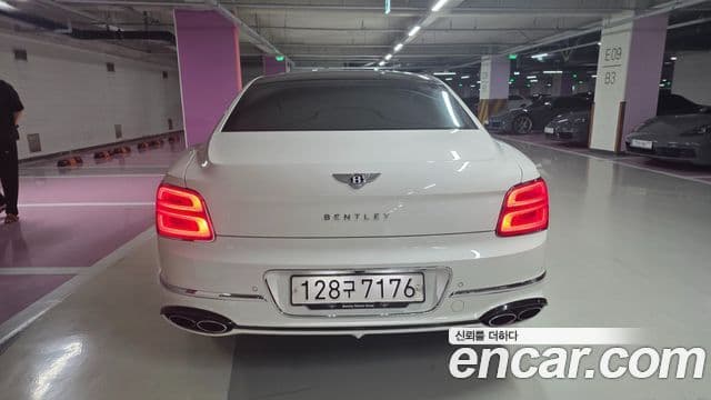 Bentley Flying Spur 3rd Gen 4