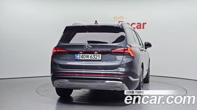 Hyundai The New Santa Fe 4