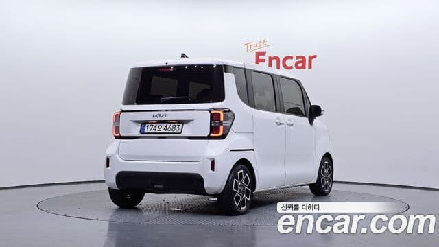 Kia The New Kia Ray 2
