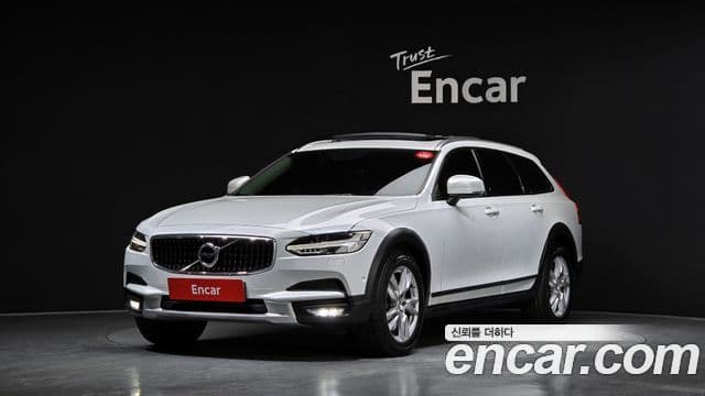 Volvo V90 Cross Country — 1