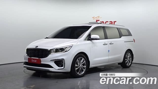 Kia The New Carnival — 1