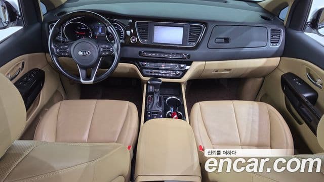 Kia The New Carnival 4