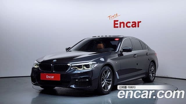 BMW 5 Series (G30)
