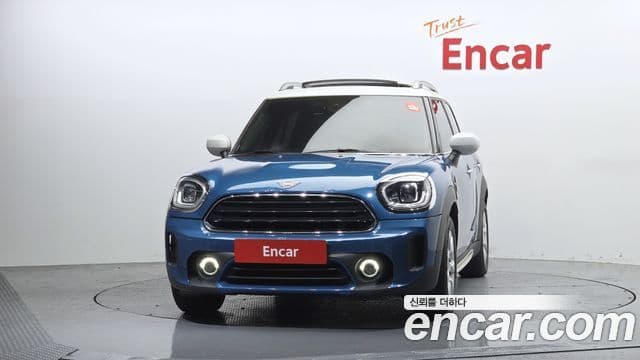 MINI Cooper Countryman 2