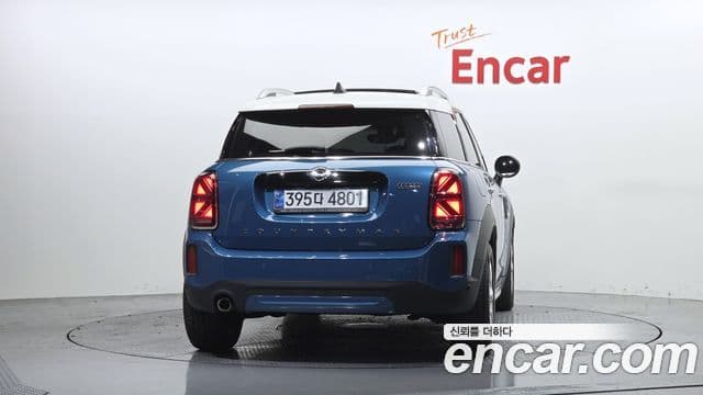 MINI Cooper Countryman 3